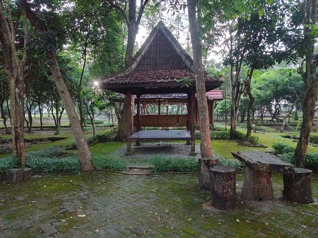 Taman RW 18